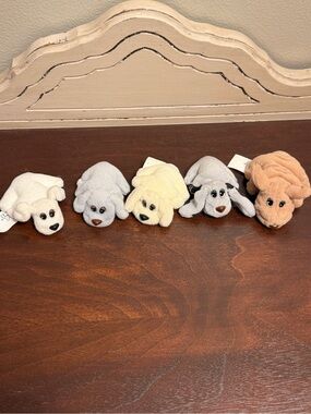 Set of 5 miniature pound puppies from 1995